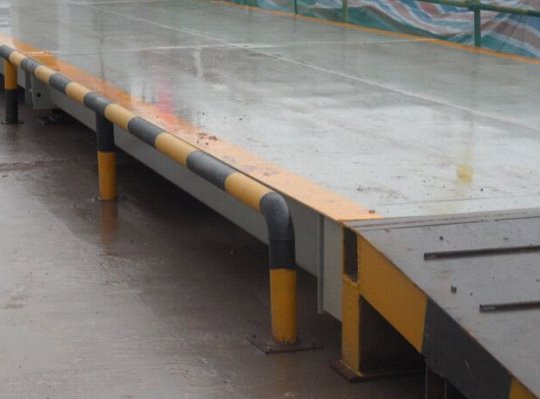 80噸電子WWW..羞羞漫画.COM人工管理VS係統管理，有何差異?